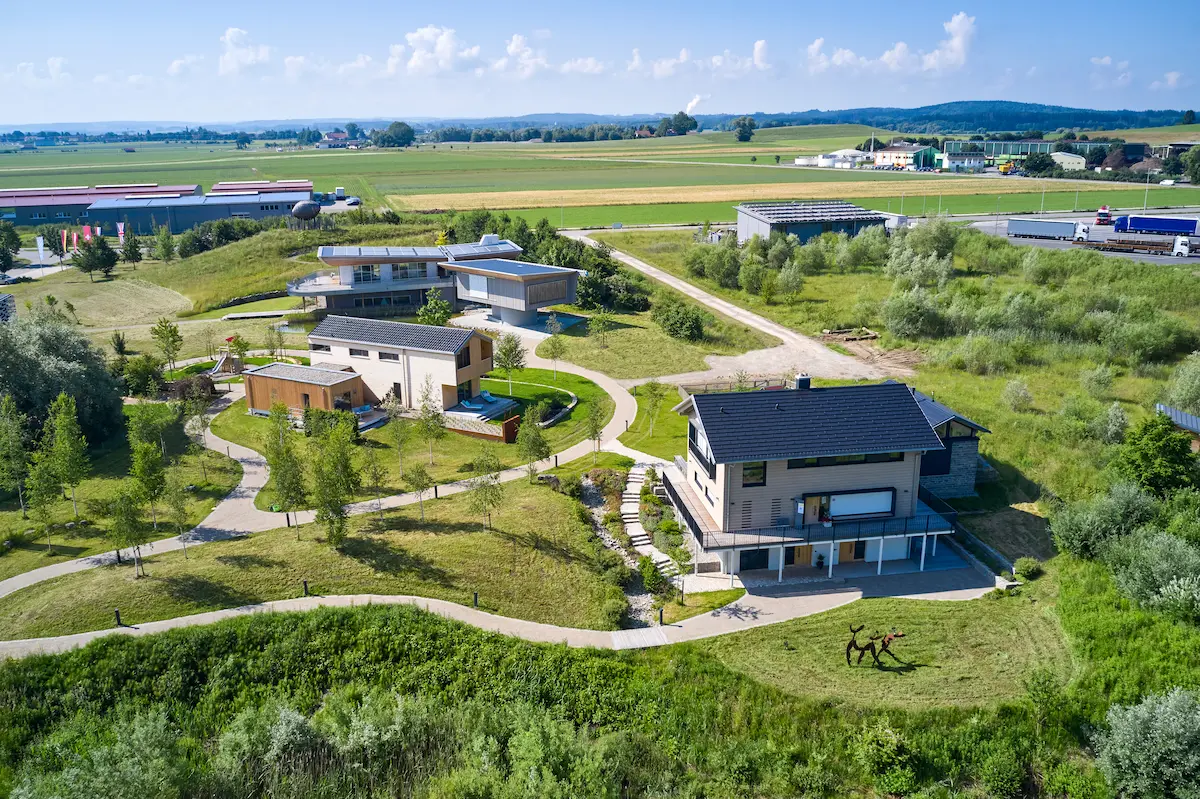 -8586042078762328383